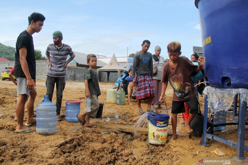 Gubernur Sulbar imbau warga kembali ke rumah