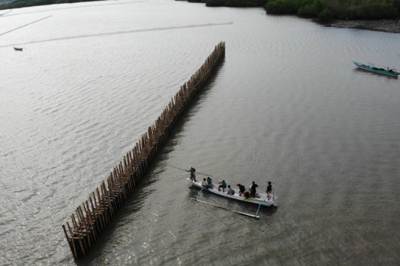 KKP bangun pelindung pantai sepanjang 330 meter di Lombok Timur