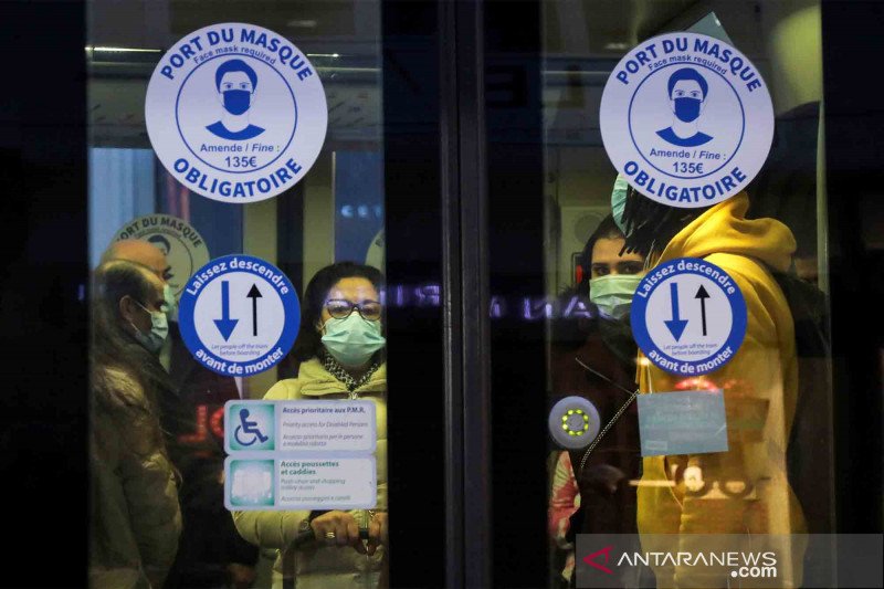Jumlah kasus baru COVID-19 di Prancis kembali turun
