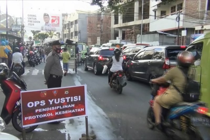 Pemkot Ambon : Rp230 juta denda operasi yustisi untuk penanganan COVID-19