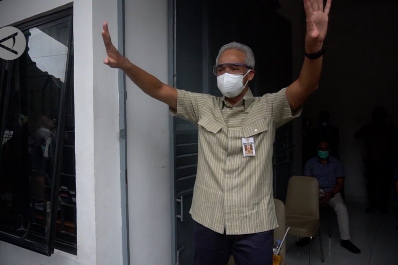 Sistem pendaftaran jadi kendala vaksinasi nakes di Solo