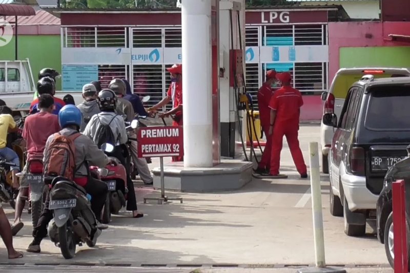 Batam wajibkan SPBU jual BBM jenis Premium