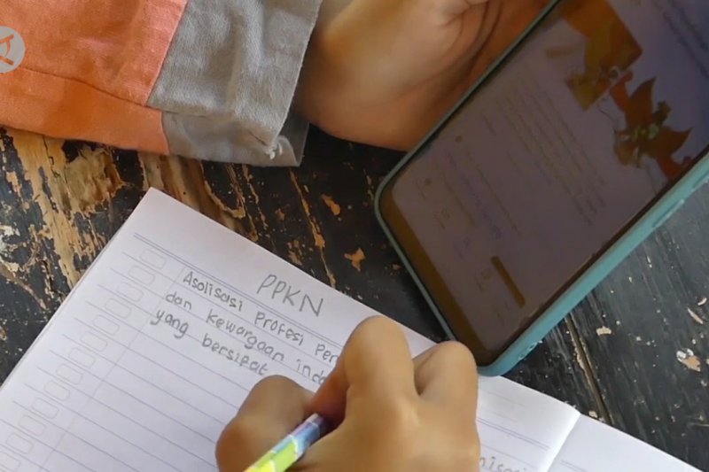Evaluasi PJJ, Kemendikbud catat ada penurunan hasil belajar siswa