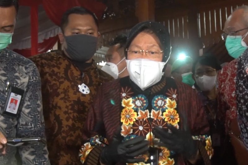 Mensos surati 40 Kepala Daerah untuk perbaiki data penerima BST