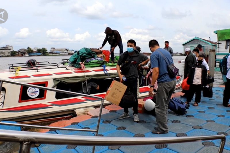 Razia COVID-19 bagi pelaku perjalanan asal Kabupaten Kayong Utara