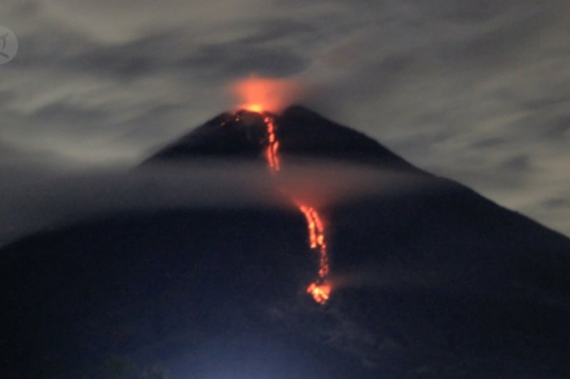 Erupsi Gunung Semeru, abu vulkanik guyur sejumlah wilayah – https://ift.tt/3oTU2kq
