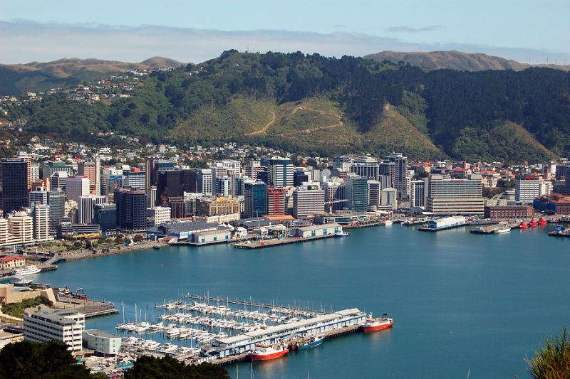 Auckland bebas  dari penguncian  virus corona sepekan
