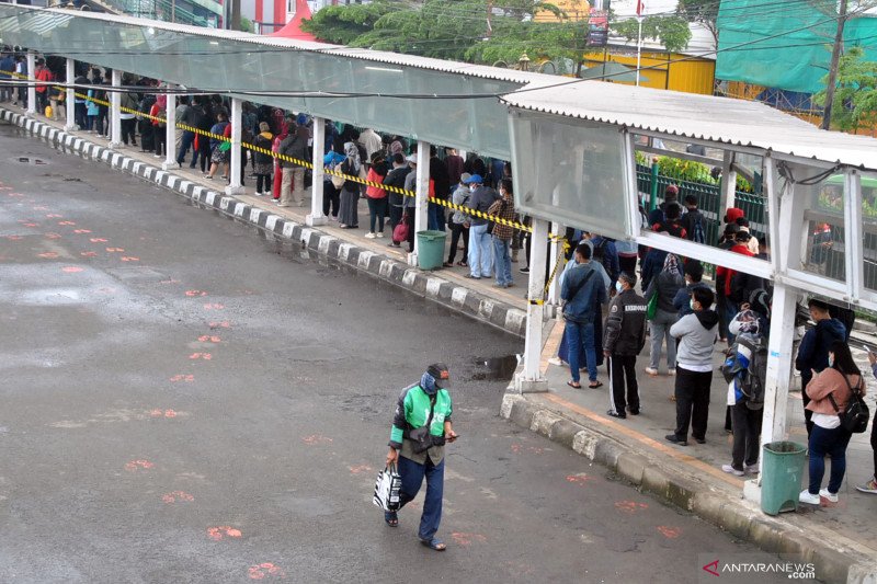Penyesuaian jadwal operasional KRL Commuter Line