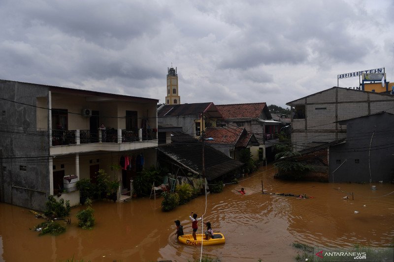57 RT di Jakarta tergenang, Cipinang Melayu hingga 1,5 meter