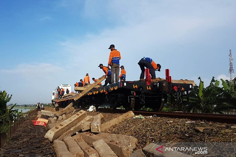 Daop Madiun beri waktu 30 hari pembatalan tiket akibat banjir