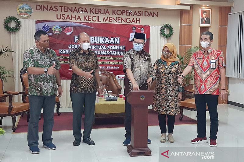 Atasi pengangguran, Bupati Banyumas: Kegiatan "Job Fair Virtual" harus digiatkan