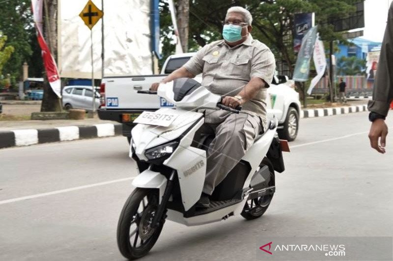 Peluncuran Sepeda Motor Listrik Di Kendarii