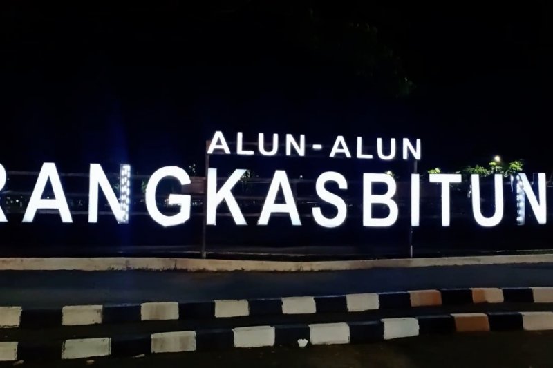 Cegah kerumunan, Pemkab Lebak tutup alun-alun dan sejumlah ruang publik