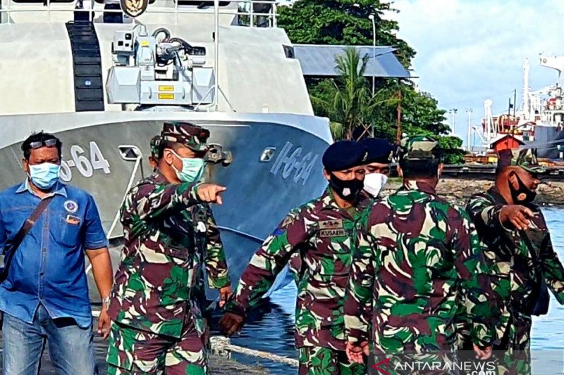 Kapal Perang KRI Badik-623 sandar di daerah asal penamaannya