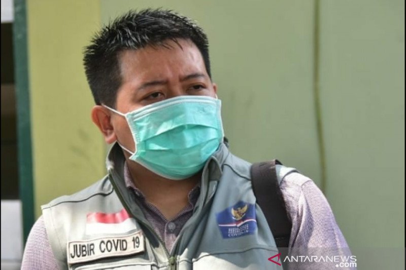 Satgas COVID-19 Karawang imbau warga tak panik atas temuan varian baru