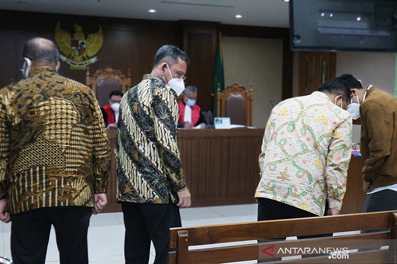 Jaksa KPK cecar Dirjen Kemenspos terkait istilah