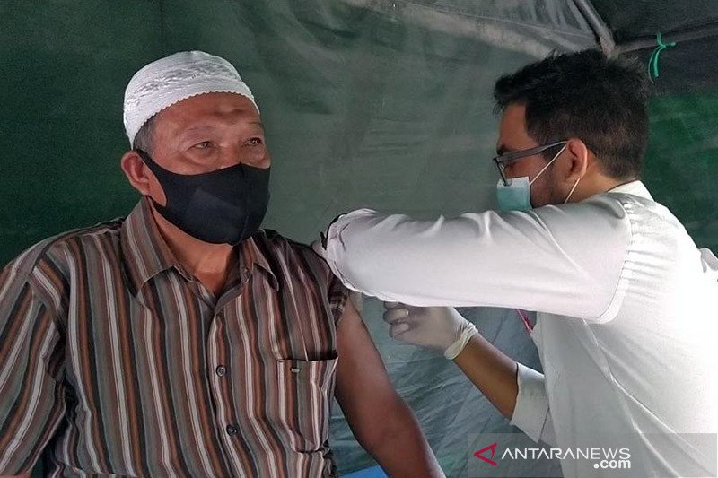 RSUD Mataram perbanyak petugas skrining vaksin COVID-19 lansia