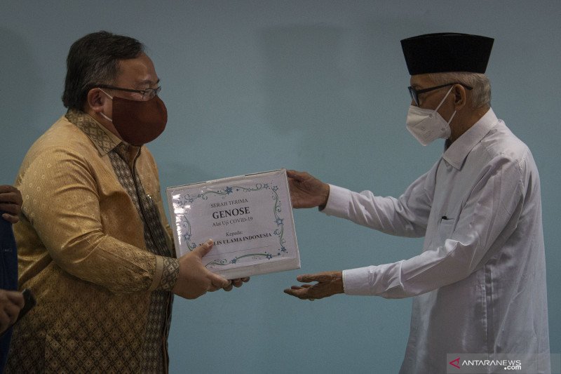 Penyerahan GeNose kepada MUI