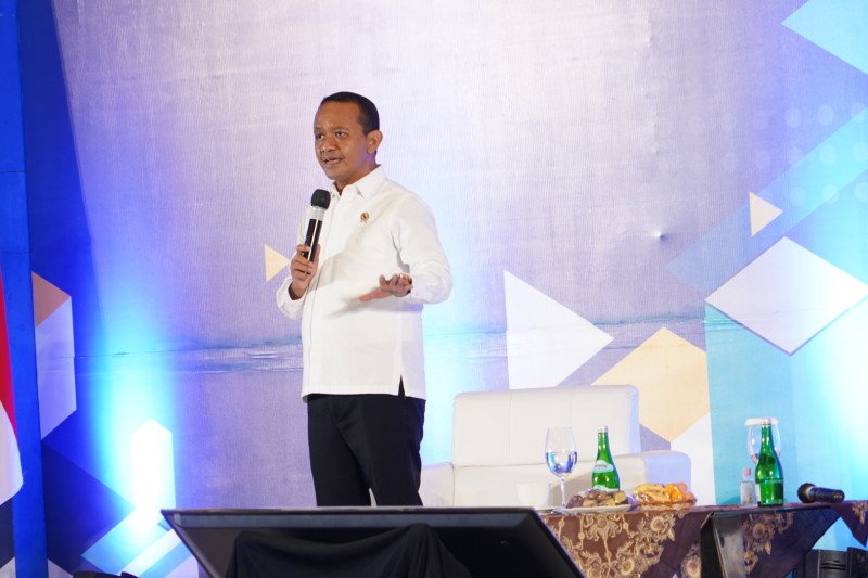 Bahlil ungkap cara eksekusi investasi mangkrak di Jatim