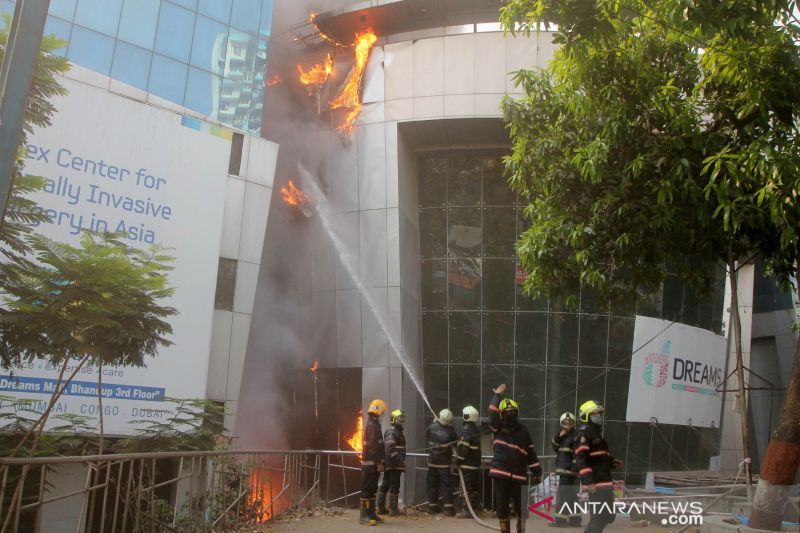 10 people die in hospital fire in India