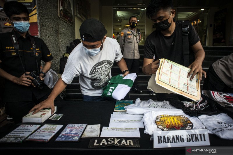 Kuasa hukum Rizieq: Temuan atribut FPI di Condet tak bisa dikaitkan