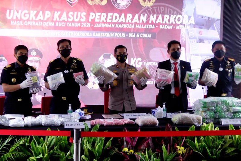 Polisi gagalkan peredaran 42 ribu kg sabu dan 85 ribu pil ekstasi
