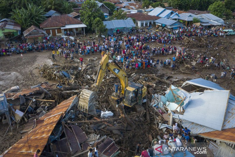 Kejaksaan Agung kirim bantuan Rp100 juta korban bencana NTT