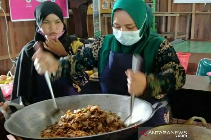 kkp-latih-pengelola-sppg-teknik-olah-ikan-aman-dan-bergizi