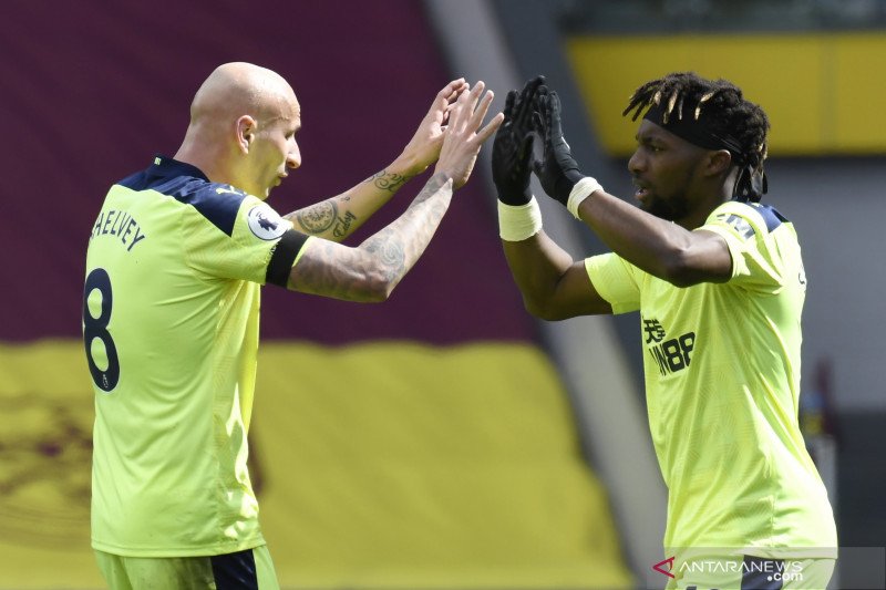 Liga Inggris: Newcastle atasi Burnley 2-1