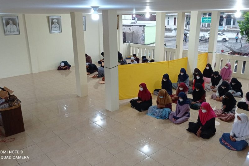 Pesantren diresmikan Kapolri di Lebak gelar pengajian "kitab kuning"