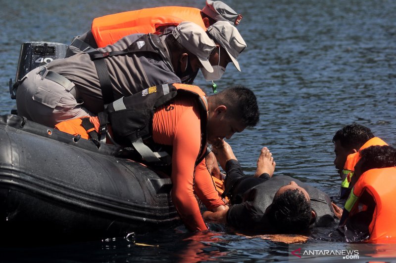 LATIHAN OPERASI KESELAMATAN DAN KEAMANAN LAUT BAKAMLA