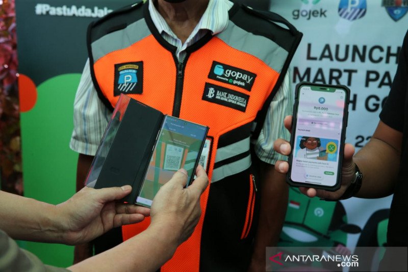 Cara bayar parkir pakai GoPay, mudah tinggal scan