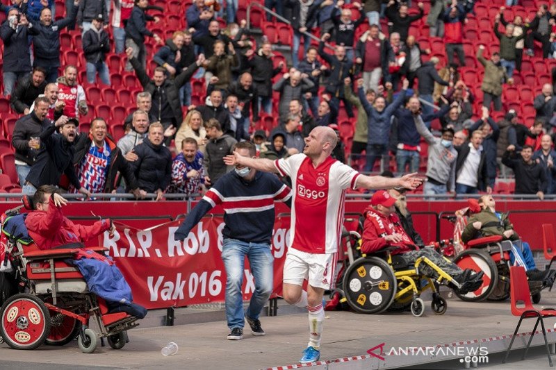 Ajax “kunci” gelar juara Liga Belanda usai kalahkan AZ Alkmaar