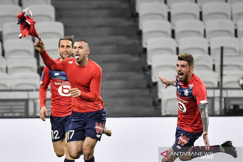 Liga Prancis – Lille gusur PSG dari pucuk klasemen seusai bangkit pecundangi Lyon