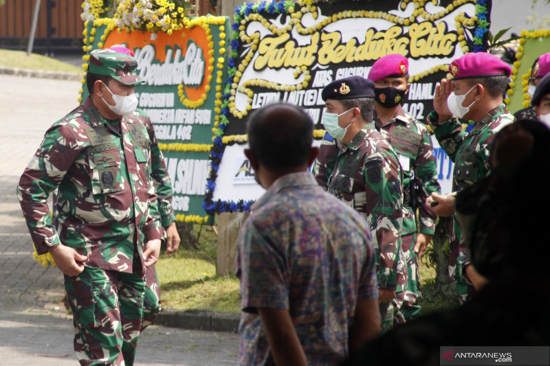 KASAL kunjungi rumah duka korban KRI Nanggala 402