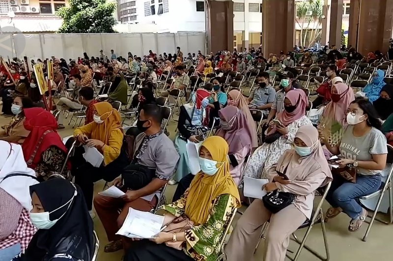Kejar vaksinasi guru, Disdik Kota Tangerang optimistis PTM bulan Juli