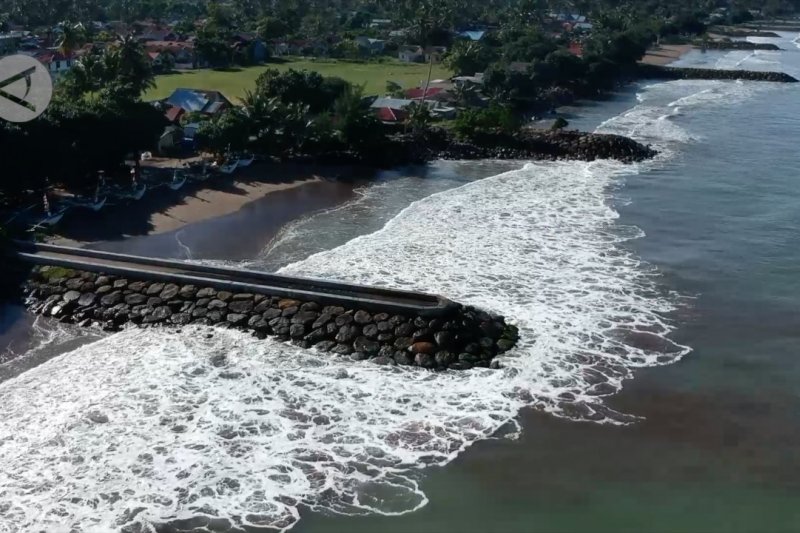 Sumbar perlu Perda Ekosistem Laut untuk atasi ancaman abrasi