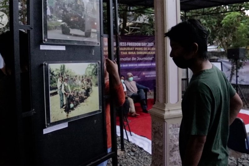 Pameran foto dan diskusi kebebasan pers oleh jurnalis Aceh