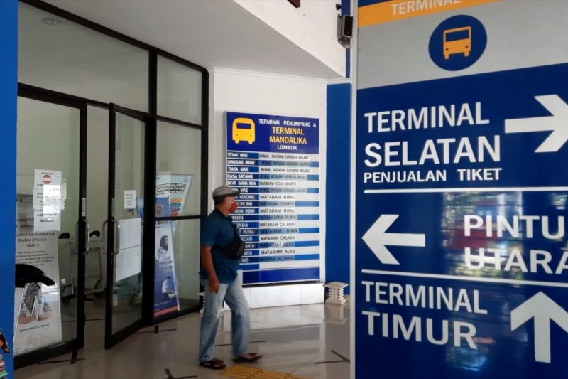 Ribuan pekerja migran putus kontrak kembali ke NTB