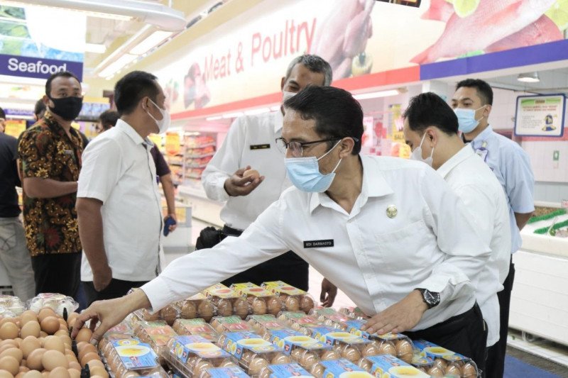 Sidak jelang Lebaran, TPID Kediri temukan barang rusak masih dijual