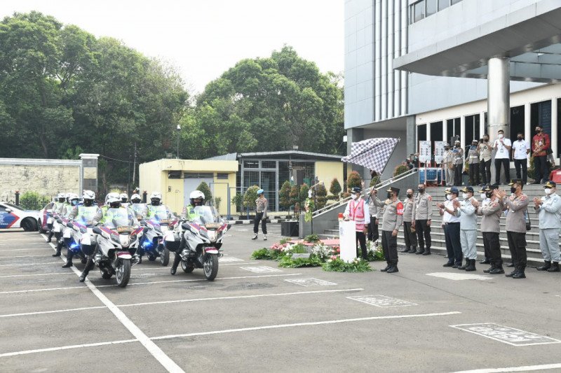 Kakorlantas - Menhub Lepas Tim Pamatwil Operasi Ketupat 2021