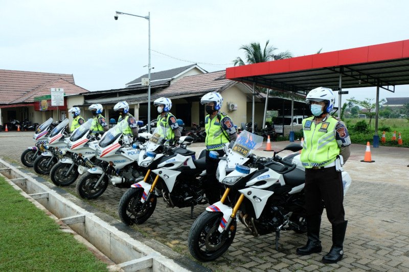 Polda Kalbar cegah penyebaran COVID-19 melalui penyekatan