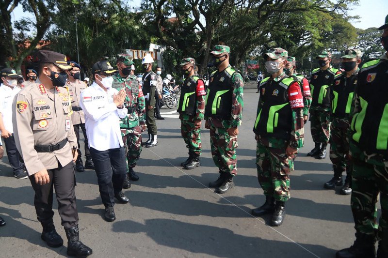 Cegah COVID-19 jelang Lebaran, pusat keramaian di Malang diawasi