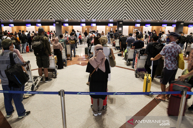 Jumlah penumpang di Bandara Juanda meningkat jelang larangan mudik