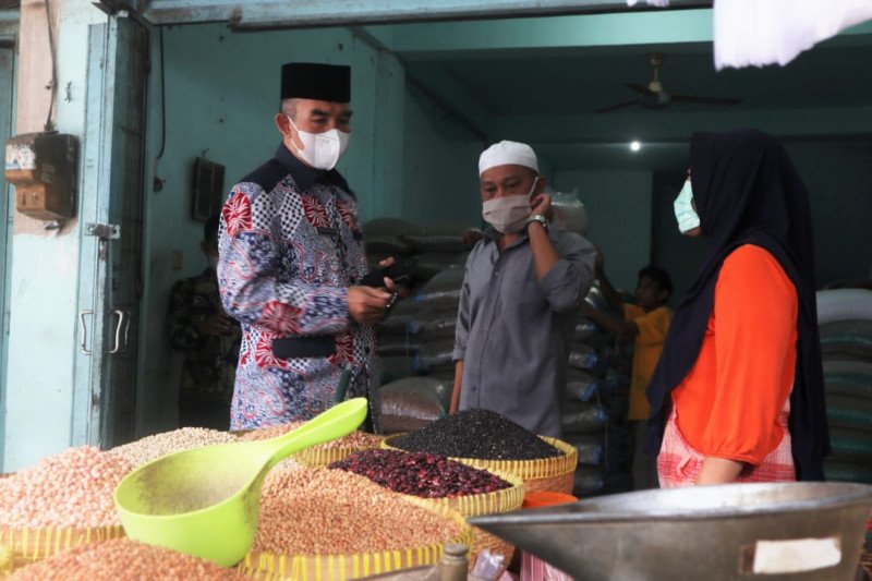 Wawali Kota Mataram mengingatkan masyarakat tidak “panic buying”