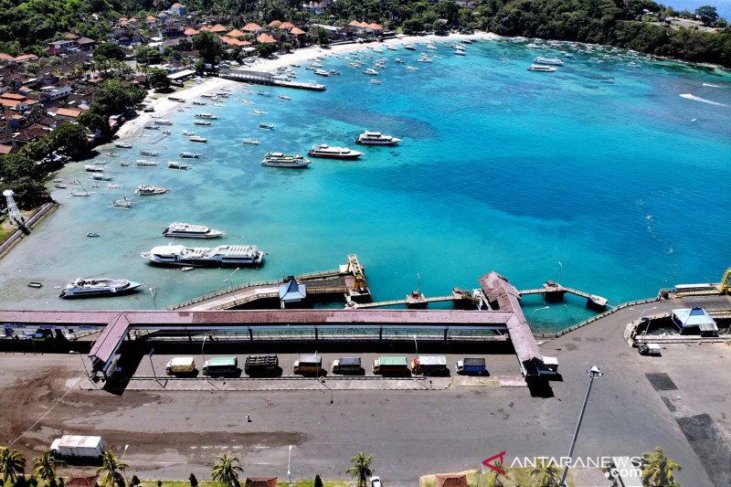 Sepinya Pelabuhan Padangbai Bali saat larangan mudik
