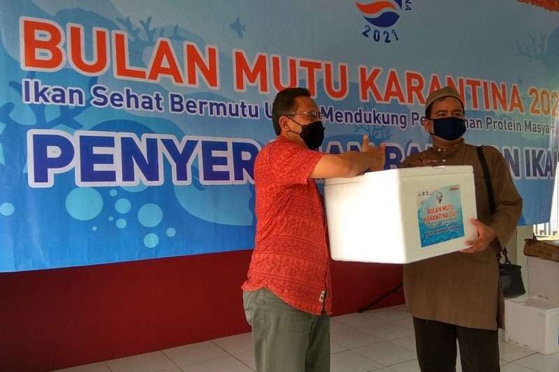 KKP-PIMTI bagikan ikan beku kepada penghuni lapas di Tangerang