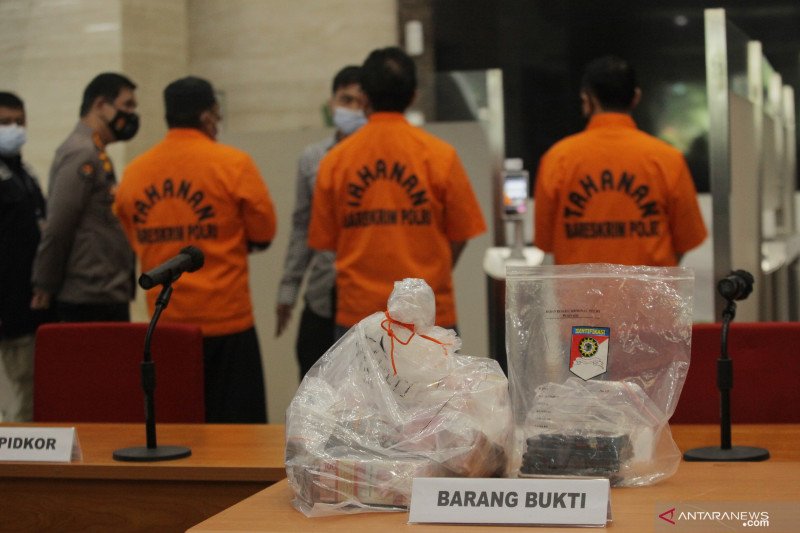Polri dalami aliran dana jual beli jabatan Bupati Nganjuk