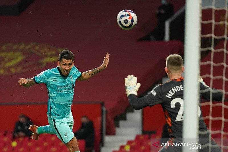 Liga Inggris: MU takluk di kandang 2-4 dari Liverpool