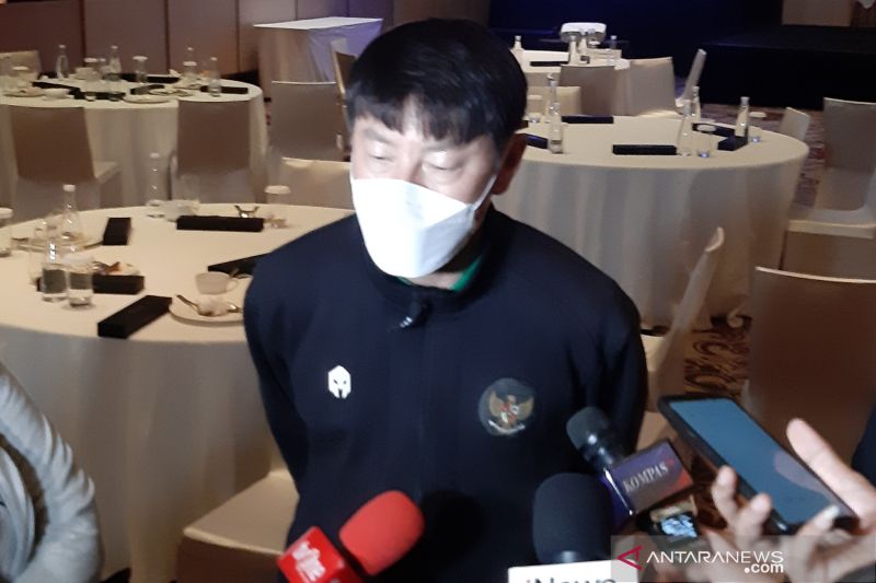 PSSI tunda TC U-18 karena pelatih Shin Tae-yong jalani pengobatan di Korsel